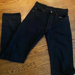 Vintage red tad black Levi’s❤️